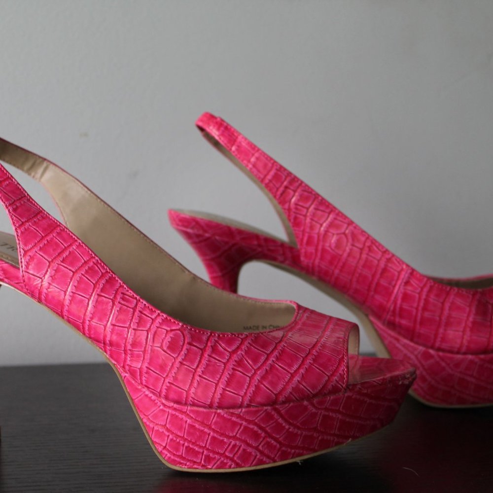 Shoes - Picture 2 of 4